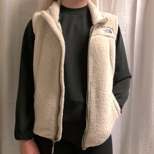 The North Face campshire Sherpa fleece vest